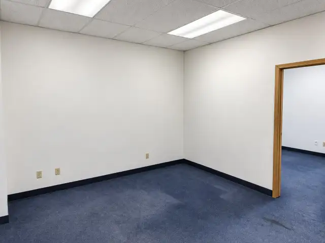 FOR LEASE - OFFICE SPACE
