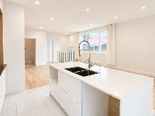 A LARGE TOWNHOUSE IN ST-HUBERT IS NOW FOR RENT! - Photo 8