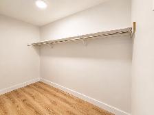 A LARGE TOWNHOUSE IN ST-HUBERT IS NOW FOR RENT! - Photo 18