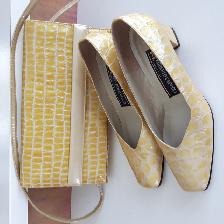 SOULIERS GOLD CAPUCCI GR 6.5 FEM SAC À MAIN 6'x12': $30.00 - Photo 2
