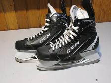CCM Hockey Skates, Size 10. Like New