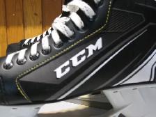 CCM Hockey Skates, Size 10. Like New - Photo 3
