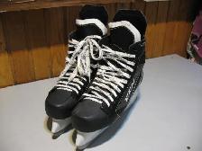 CCM Hockey Skates, Size 10. Like New - Photo 9