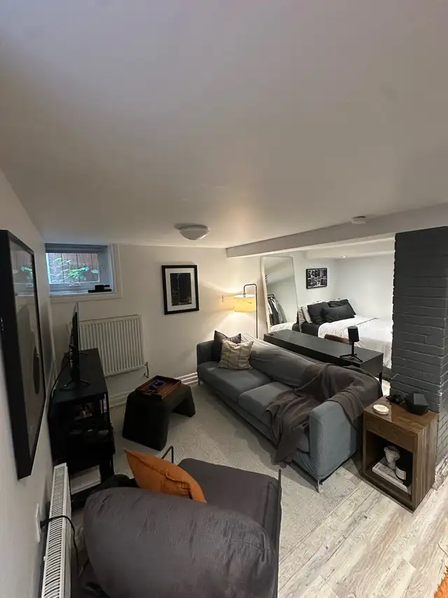 One Bdrm Spadina and DuPont