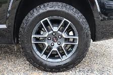 2026 GMC Terrain AT4 TECH PKG, NO ACCIDENTS - Photo 13