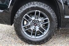 2026 GMC Terrain AT4 TECH PKG, NO ACCIDENTS - Photo 14