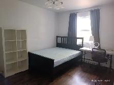 Big room for rent, Close metro Monk, All included. - Photo 5