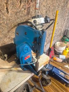 Industrial sewing equipment - Photo 2