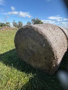hay bales - Photo 3