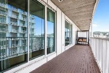 Large 3½  condo,  MetroAtwater, 16th floor,  $1800/m - Photo 2