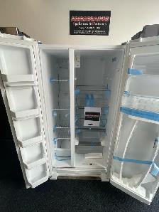 NEW 33" Whirlpool Side By Side Fridge (22 Cu.Ft) - Photo 3