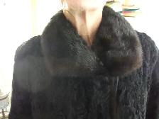 1960'S PERSIAN LAMB COAT WITH A WILD MINK COLLAR - Photo 4