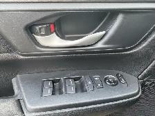 2017 Honda CR-V LX, AWD, Camera, Adaptive, Lane Assist, Collisio - Photo 15