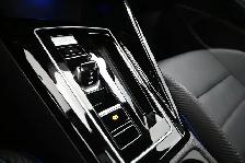 2025 Volkswagen Golf R BLACK EDITION AWD | LEATHER | HEATED SEAT - Photo 6