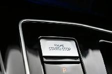 2025 Volkswagen Golf R BLACK EDITION AWD | LEATHER | HEATED SEAT - Photo 7