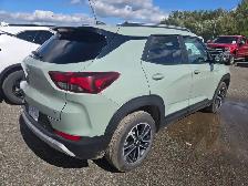 2025 Chevrolet TrailBlazer LT - Photo 2