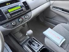 2005 Toyota Camry LE 4dr Sdn LE V6 Auto - Photo 12