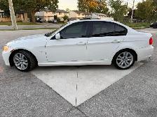 2011 BMW 3 Series 323i 4dr Sdn 323i RWD - Photo 4