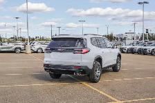 2027 GMC Acadia AT4 - Photo 9