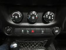JEEP WRANGLER UNLIMITED 2017 UNLIMITED SAHARA AUTOMATIQUE 137 40 - Photo 17
