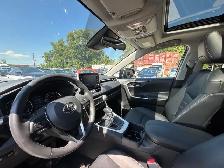 2022 Toyota RAV4 XLE AWD - Photo 9