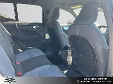 2023 Volvo XC40 B5 AWD CORE - Blind Spot Monitor - Reverse Camer - Photo 24