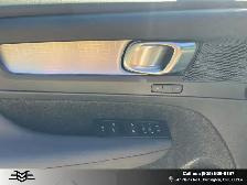 2023 Volvo XC40 B5 AWD CORE - Blind Spot Monitor - Reverse Camer - Photo 29