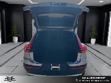2023 Volvo XC40 B5 AWD CORE - Blind Spot Monitor - Reverse Camer - Photo 32