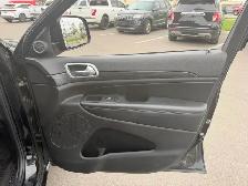 2020 Jeep Grand Cherokee ALTITUDE 4X4 LEATHER PAN/ROOF NAV B/SPO - Photo 15