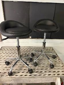 Rolling small garage/detailing stools $40