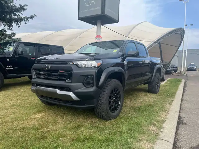 2024 Chevrolet Colorado 4WD Trail Boss W / APPLE CARPLAY / ANDRO
