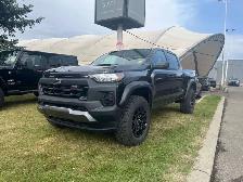 2024 Chevrolet Colorado 4WD Trail Boss W / APPLE CARPLAY / ANDRO
