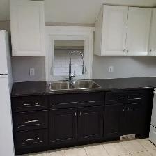 DOWNTOWN Core 2 Bedroom apt. Nov 1/26 - Photo 2