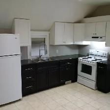 DOWNTOWN Core 2 Bedroom apt. Nov 1/26 - Photo 3