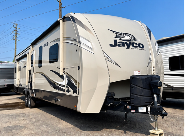 2020 Jayco Eagle 332CBOK – 40' Travel Trailer