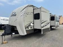 2020 Jayco Eagle 332CBOK – 40' Travel Trailer - Photo 3
