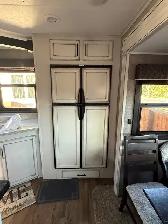2020 Jayco Eagle 332CBOK – 40' Travel Trailer - Photo 6