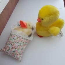 2 BEAUX CANARDS NEUFS MIGHTY STAR, 8'HAUT CHACUN: $5.00 CHACUN