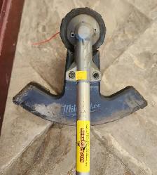 Milwaukee Cordless Line Trimmer 3006-20 - Photo 3