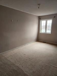 Detached 5 Bedrom House Prime Location(Mavis&Eglinton) Available - Photo 8