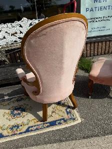 Pair Victorian walnut parlour chairs - Photo 4