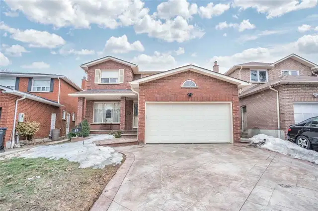 1 BEDROOM - SHARING IN DETACHED HOUSE