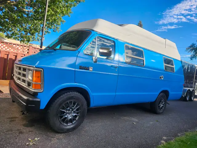 Dodge ram van b250 1989