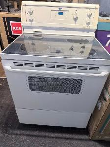 Cuisinière 30po Blanc Vitrocéramique | Inglis