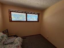 Bedroom for Rent – South Regina Close to U of R - Photo 4