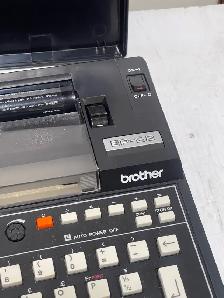 Brother EP-22 Electronic Portable Typewriter - Photo 2