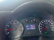 Kia Rondo Low KM & 7 Seater - Photo 4