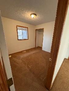 home rental in saddleridge - Photo 8