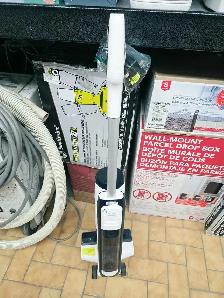 Aspirateur a eau