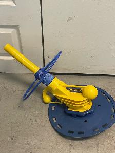 Zodiac Manta Pool Cleaner - Photo 3
